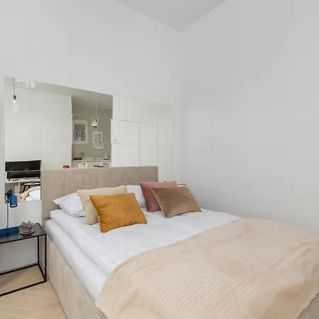Bright Studio In The Centre Of Katowice Opolska By Noclegi Renters Exteriér fotografie
