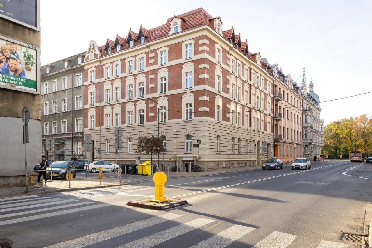 Bright In The Centre Of Opolska By Renters Katovice