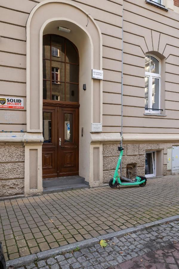 Bright In The Centre Of Opolska By Renters Apartmán
