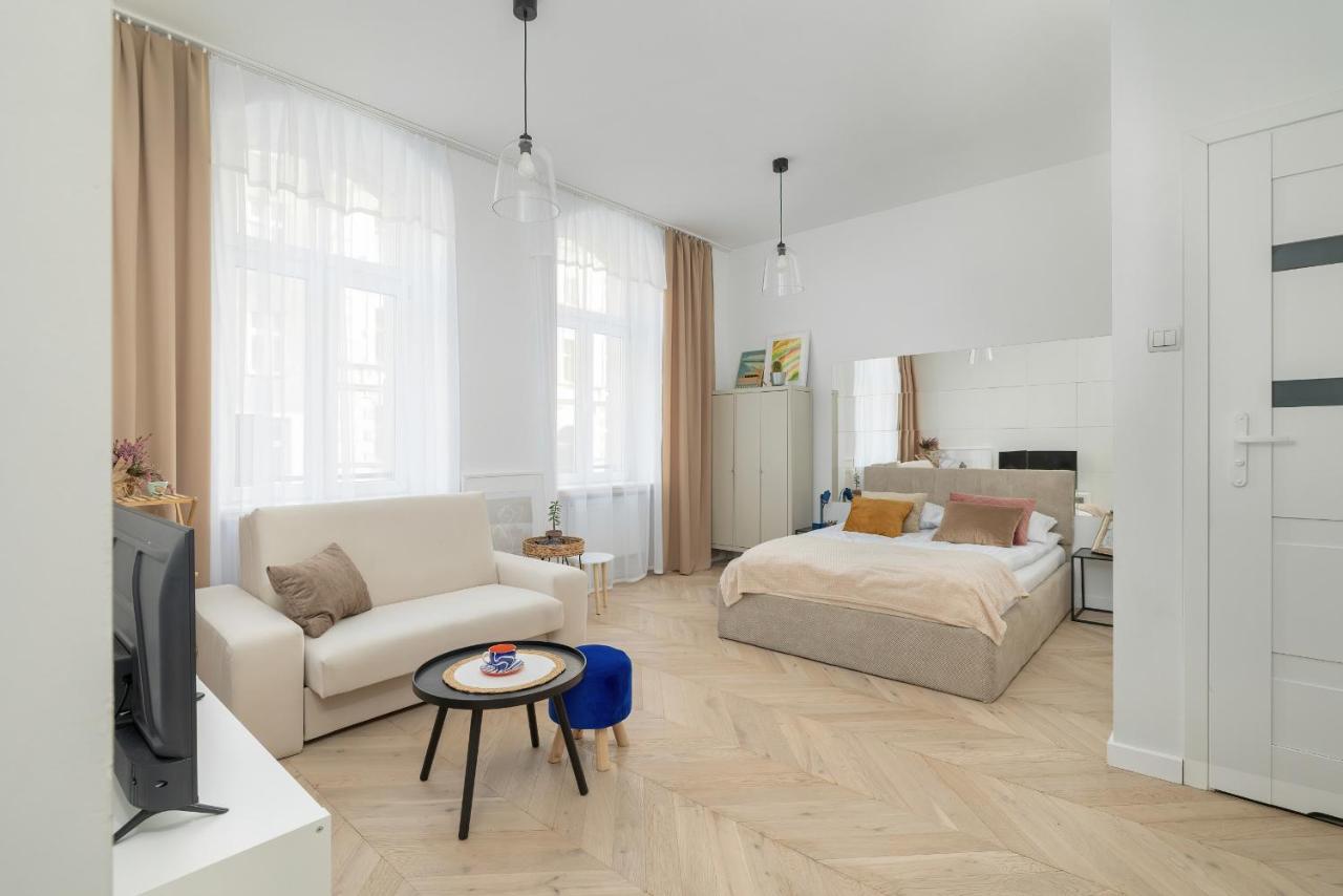 Bright In The Centre Of Opolska By Renters Apartmán *